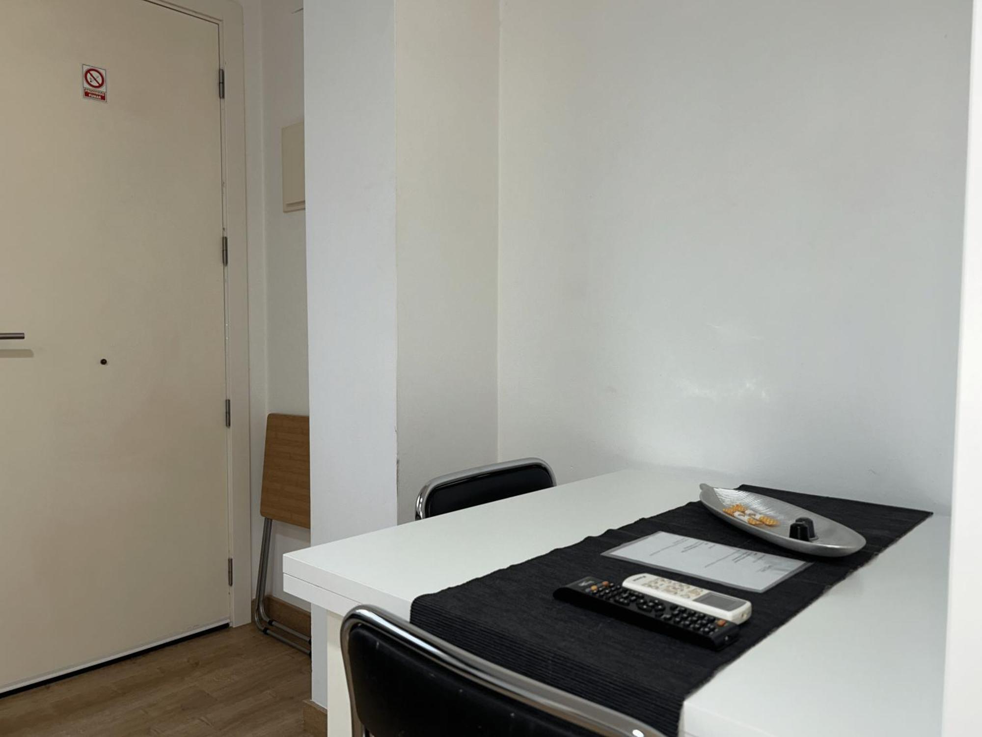 Apartahotel Baldiri Sant Boi de Llobregat Quarto foto